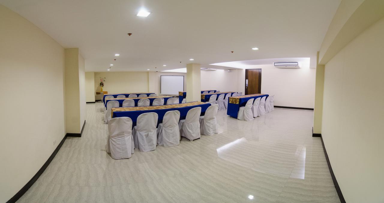אילוילו Madison Hotel Phl מראה חיצוני תמונה