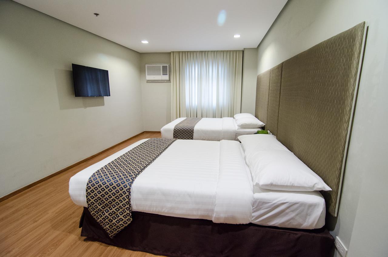 אילוילו Madison Hotel Phl מראה חיצוני תמונה